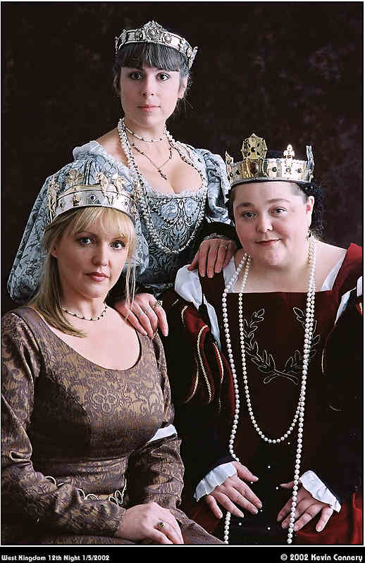 images/2002_005_04a.jpg, Catalina, Ginevra, & Kortland (Queens of Caid, West, & Artemisia)